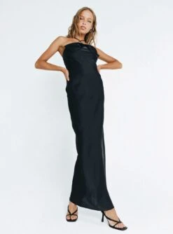 Princess Polly Kesy Bow Tie Maxi Dress Black -Polly Store 00 modelinfo mirte us2 038f7fe0 443c 4990 85e4 f2cd51d92ec1