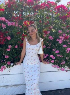 Curtis Maxi Dress Multi -Polly Store 1 modelinfo Paris us4 d1d5a545 f407 448f 8295 b0ef35177bb6