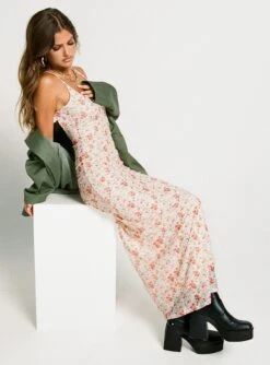 Princess Polly Knox Maxi Dress Beige Floral