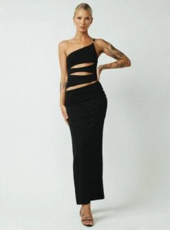 Jagger & Stone Claudia Maxi Dress Black -Polly Store 1 modelinfo emma leigh us4 ed2e97e0 e4ce 414c bfe0 f4d718e5811c