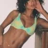 Sarah Underwire Bikini Top Green Floral -Polly Store 1 modelinfo kiele us4 4978f7ea d8ce 411b 96bf bbdfa5c1460a