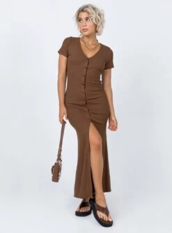Princess Polly Sophie Button Up Maxi Dress Brown -Polly Store 1 65ff2e0a 5d8b 4634 a407 0d60b1adb4bd