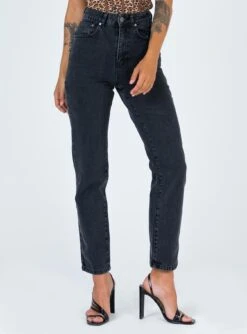 The Ragged Priest Ragged Priest Butt Cut Jean -Polly Store 1 7e5c95c6 3c8b 4e08 a2ef ffab024a3bd0