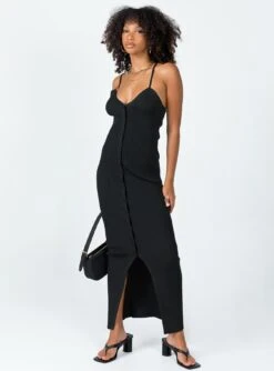Casa Maxi Dress Black -Polly Store 2 modelinfo Cindy us4 5af8bbe7 d8e5 4cbb 9331 be3994e3338e