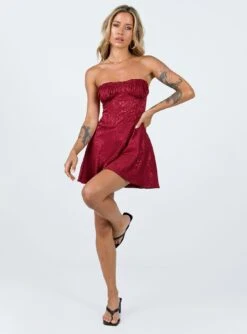 Princess Polly Lenette Mini Dress Burgundy -Polly Store 2 modelinfo cathlin us2 9c311559 c3ed 40d2 a1be f62ea24a3b9d