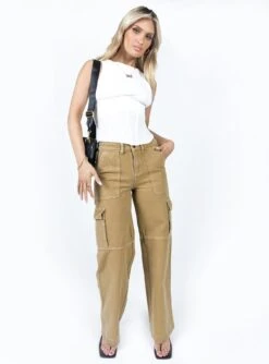 Princess Polly Dust Dancing Cargo Pant Camel -Polly Store 2 modelinfo chloe us2 e9efb04d 8130 4247 9c78 1e917010ef6f