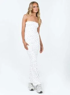 Princess Polly Oscar Maxi Dress White Floral 11 Princess Polly Oscar Maxi Dress White Floral -Polly Store 2 modelinfo elly us2 d12a031d 116c 46ef a82d 14b8d0127374