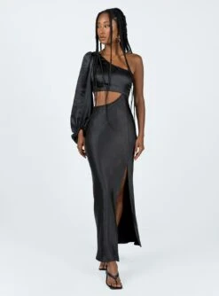 Karter Maxi Dress Black -Polly Store 2 modelinfo eyes us2 f2c5ddca c244 4e81 b129 79b662fc214f