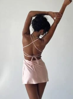 Celena Mini Dress Pink -Polly Store 2 modelinfo kiele us4 21f86303 181f 4a42 b997 e5f3b2f0a6ff