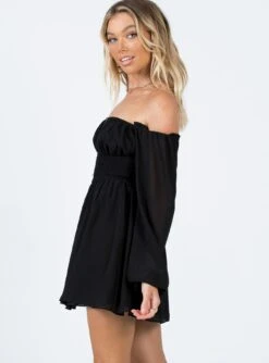 Princess Polly Sammie Mini Dress Black -Polly Store 3 modelinfo Alyssa us4 4f254294 8588 4a4d 8d52 34480ba1fd96