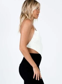 Princess Polly Layne Top White 10 Princess Polly Layne Top White -Polly Store 3 modelinfo Chelsea us4 c734fb8b 0f8e 4fdf 99e5 f7ed78da30ba