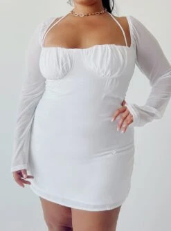 Dyer Sheer Sleeve Mini Dress White Curve -Polly Store 3 modelinfo Javi us14 9fef2276 7cde 4157 b2f5 a6a4df71556a
