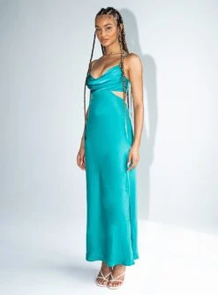 Princess Polly Weston Maxi Dress Green -Polly Store 3 modelinfo Juliette US2 d2b040f9 5a38 4ee7 8cde 8c5d2a9a9a7e