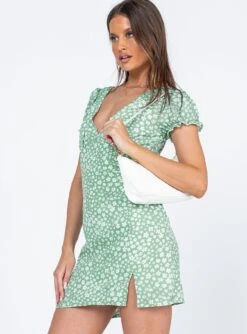 Princess Polly Kasey Mini Dress Green -Polly Store 3 modelinfo Lexi us2 35233c61 cd73 4f23 adaa 77cc9c52331d