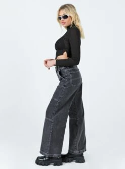 Princess Polly Carlia Mid Rise Jeans Grey -Polly Store 3 modelinfo Susanna us4 53234b1d aa7d 4ac0 be0f f6039bcb0dba