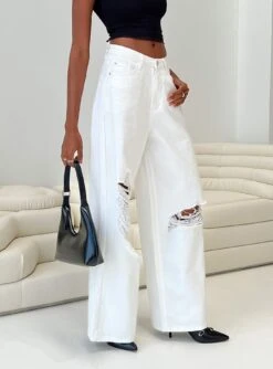 Princess Polly Chavez Wide Leg Jeans White Denim 8 Princess Polly Chavez Wide Leg Jeans White Denim -Polly Store 3 modelinfo alexa us2 3b67dc51 680c 40d3 b554 bf32609a2411