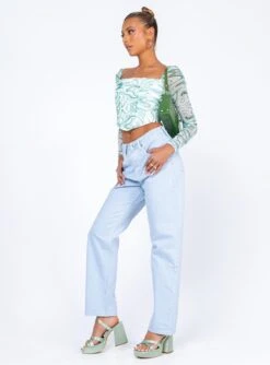 Princess Polly Livorno Straight Leg Ice Blue Denim Jeans -Polly Store 3 modelinfo alexis us2 0389a6bc b1ba 4b32 8200 0e64e07a42b2