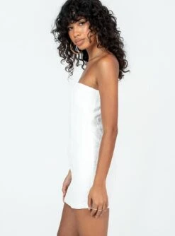 Princess Polly Anja Mini Dress White -Polly Store 3 modelinfo ariel us4 44fd815f 6d67 48ed b82f df96e86463c9