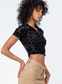 Princess Polly Callaway Top Black -Polly Store 3 modelinfo bella us2 474558d0 056d 476c 864f c508d70d458d