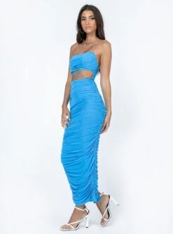 Princess Polly Lapira Maxi Dress Blue -Polly Store 3 modelinfo cindy us2 67823222 c39e 49f8 8688 fcba8a7b24b1