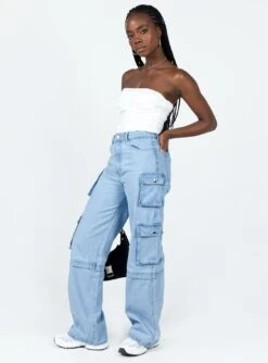 Princess Polly Darla Cargo Denim Jeans Light Wash Denim 10 Princess Polly Darla Cargo Denim Jeans Light Wash Denim -Polly Store 3 modelinfo cynthia us4 86ba6aef 0921 47fc b6fb c02bcd1026ca