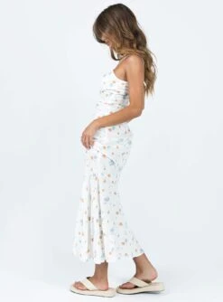 Corith Maxi Dress White / Multi -Polly Store 3 modelinfo elise us2 124c6bde 3d4f 4131 8207 defe13b27ba6