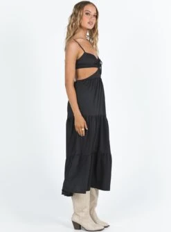 Oswell Maxi Dress Black -Polly Store 3 modelinfo elly us2 eb63e0ee 5a82 4868 b52b 72d10f4bbd0c