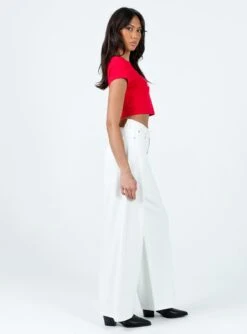 Princess Polly Patridge Wide Leg Jeans White -Polly Store 3 modelinfo josephine us2 f13cef4f ce7f 45b6 89cd ea31ad0e37cb