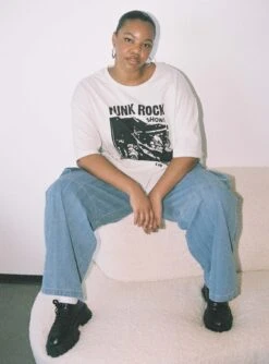 Paige Mid Rise Cargo Jean Denim Curve -Polly Store 3 modelinfo zarria us14 28fdded8 aa45 4256 b3d3 ef58fbe12da5