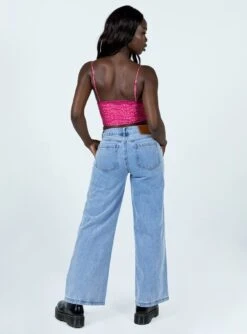 Princess Polly Zephyr Wide Leg Denim Jeans -Polly Store 4 modelinfo Cynthia US4 a0e100ea bed7 4744 9ac3 40d9ba72e21b