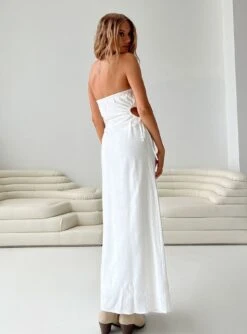 Princess Polly Azie Maxi Dress White 9 Princess Polly Azie Maxi Dress White -Polly Store 4 modelinfo Elly us2 a0afcfb7 fede 4904 8c07 b81d5dcd4052