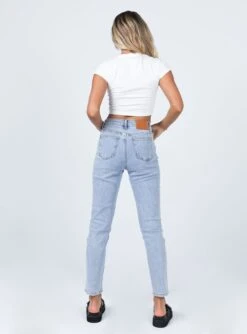 Princess Polly St. Augustine Denim Jeans -Polly Store 4 modelinfo Emma US2 e9bfd76e 583f 4343 9617 310ed84d0c06