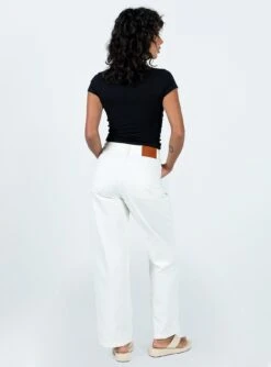 Princess Polly Karana Slouch Jeans Ivory -Polly Store 4 modelinfo Tamika us2 2b6edd5b d791 4784 878c 8a316d1f8a4f