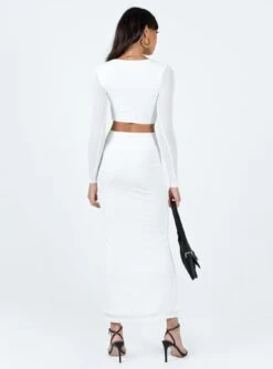 Princess Polly Everton Maxi Dress White -Polly Store 4 modelinfo josephine us2 d790fd94 c1b9 4eb1 927d 0cfdba4f16e3