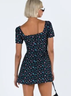 Princess Polly Hastings Mini Dress Black Floral -Polly Store 4 modelinfo kauri us2 6c31b6ec b2b3 497c 9a93 b640b42b6772