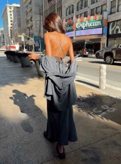 Princess Polly Callie Maxi Set Grey -Polly Store 4 modelinfo lisa us2 e2258dfe 5db9 4cc8 8eaf f647c7e4ef99