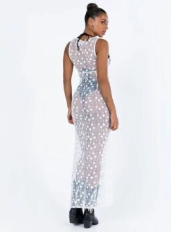 Princess Polly Britton Lace Maxi Dress White -Polly Store 4 modelinfo lola us4 6eaf6692 81d7 4e1d 8917 156c9e22e92e