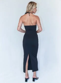 Briella Maxi Dress Black -Polly Store 4 modelinfo michaela us2 0e364d8a 7a3a 4b1b bdeb a11d5f7d2b14