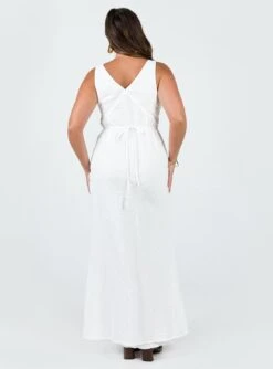 Princess Polly Nellie Maxi Dress White -Polly Store 4 modelinfo mikayla us8 dd37326f 036a 43e3 9e7e afe3e0b7b90d