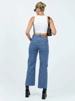 Princess Polly Denver Denim Jeans Dark Wash -Polly Store 4 modelinfo milli us2 430b5fd4 ccc9 4838 9e4a 526c3a04b9d9