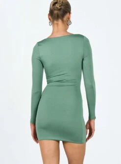 Brewer Long Sleeve Mini Dress Green -Polly Store 4 modelinfo milli us2 e667fad4 b308 419b acc5 fbd8f040246d