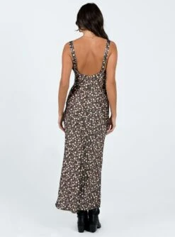 Princess Polly Akila Maxi Dress Brown Floral -Polly Store 4 modelinfo nat us2 65771807 f885 4e36 9d80 e9522c5a3420