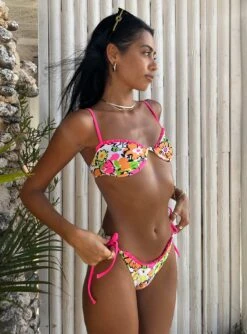 Zari Bikini Bottoms Orange Multi Floral -Polly Store 4 modelinfo tara us0 1f6b2da5 6ca4 4574 896a 72b6a93562fb
