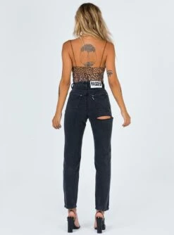 The Ragged Priest Ragged Priest Butt Cut Jean -Polly Store 4 4122db68 d020 44ec a4f3 f6512ed8cfed