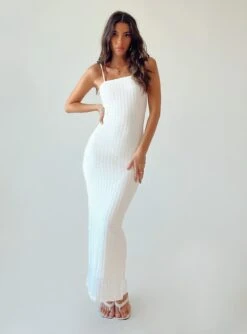 Princess Polly Buella Maxi Dress White -Polly Store 5 modelinfo Cindy us2 0328118e 4d93 4fdb b76c f01512fcd7df