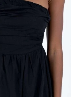 Princess Polly Barina Maxi Dress Black -Polly Store 5 modelinfo alexa us2 49774a7d 88c5 4e78 bf32 fc925278f380