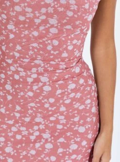 Knox Maxi Dress Pink Floral -Polly Store 5 modelinfo elise us2 1ccb727f 52d2 4161 8e59 e7d5b6c867fe