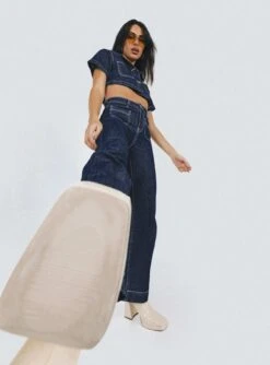 Princess Polly Pioneer Straight Leg Jeans Denim 13 Princess Polly Pioneer Straight Leg Jeans Denim -Polly Store 5 modelinfo jess us2 cc2a342f 636a 4707 9f1b 26cb3e94ba54