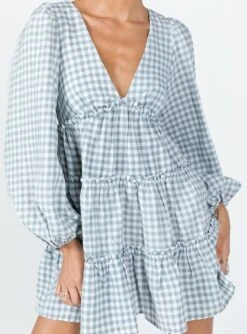 Princess Polly Ainslie Long Sleeve Mini Dress Green -Polly Store 5 modelinfo kiana us2