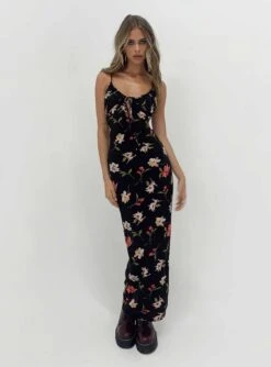 Princess Polly Brailey Maxi Dress Black Multi -Polly Store 5 modelinfo kiana us2 jpg b20411c4 5435 4d9f adf4 058c2ac82f1a